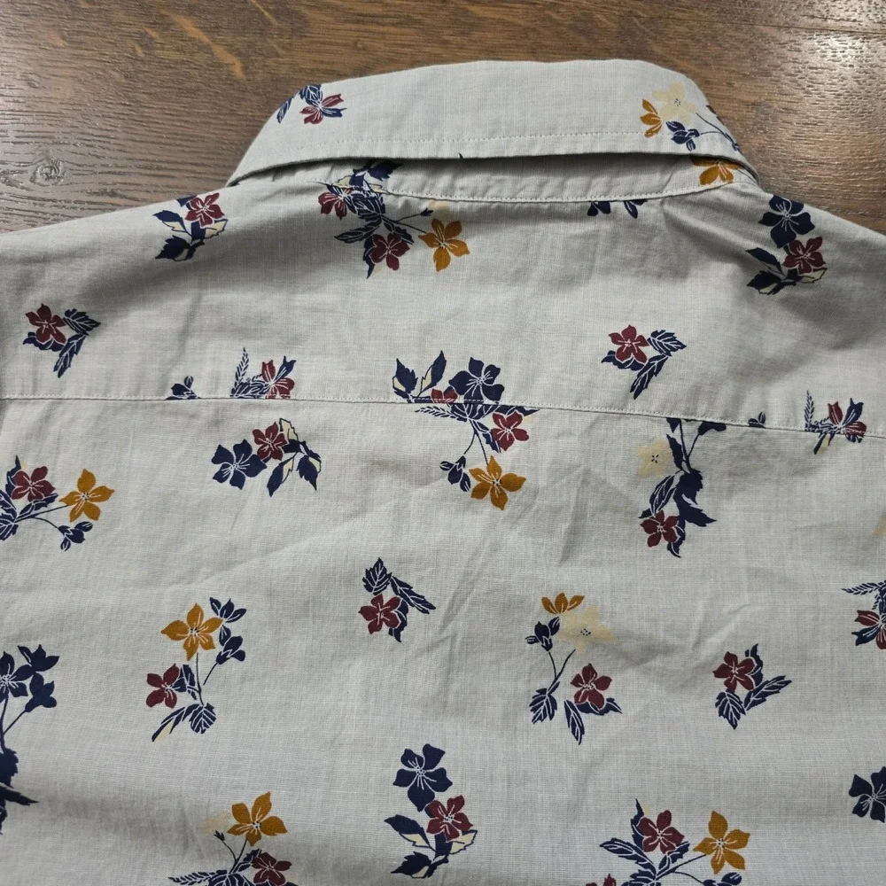 New Banana Republic Slim Fit Untucked Shirt Mens Medium Grey Floral Button Down